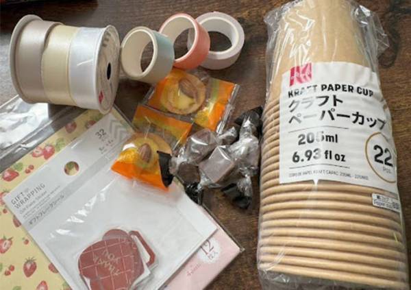 紙コップ、飲み物を注ぐだけ？　思わぬ使い道に「これはワクワクしそう」