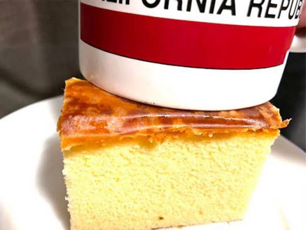 温まったカップの底　カステラに当てると…？　「おぉ～」「もうガッカリしない」