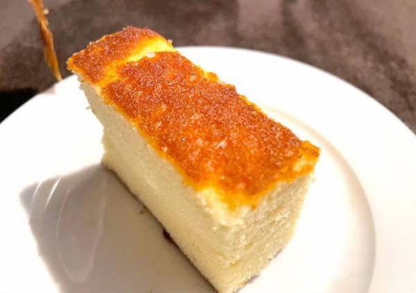 温まったカップの底　カステラに当てると…？　「おぉ～」「もうガッカリしない」