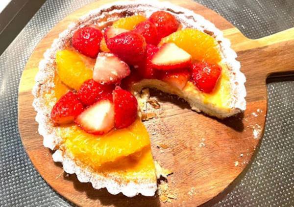 「マジで崩れない」「包丁いらず」　失敗しないホールケーキの切り方