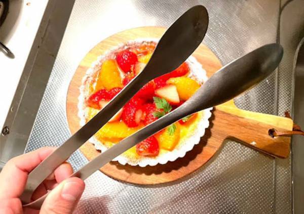 「マジで崩れない」「包丁いらず」　失敗しないホールケーキの切り方