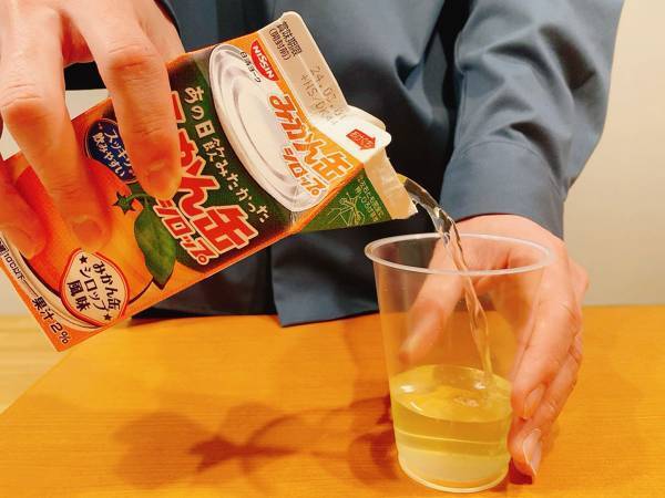 『あの日飲みたかったみかん缶シロップ』いざ実飲！　缶のシロップとの違いは…？