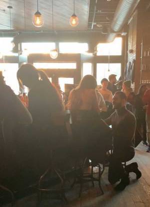 「娘と恋人を撮って」と頼まれた女性　逆光が生んだ『奇跡の１枚』が「最高にエモい」