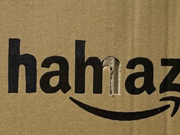 息子「やかましいわ」　久しぶりに母から届いた荷物を見てみると…？