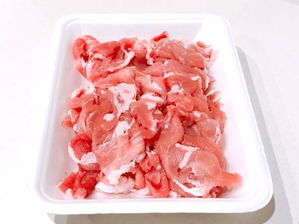 豚こま肉がジューシーなステーキに変身！　キッコーマンのレシピに「作ってみます」「驚き」