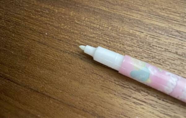 インクが透明な『キラキラシークレットペン』の写真
