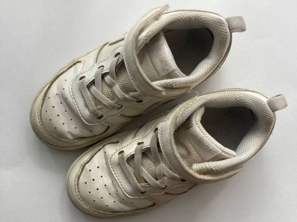 真っ白なスニーカーを保つ！　NIKEのセルフクリーニング術に「ピカピカ」「思ったより簡単」