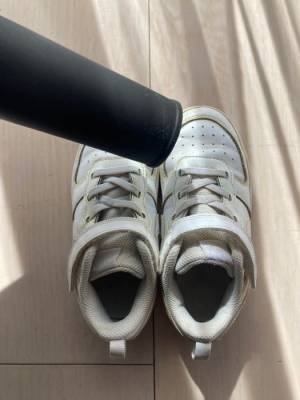 おしゃれは足元から　ナイキが教えるスニーカーのシワを取る方法