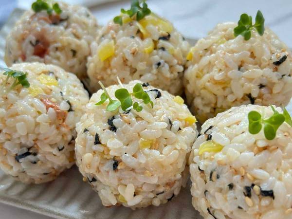 「なぜこんなウマいんだ」　マヨネーズの背徳感がヤバい『無限おにぎり』の作り方は？