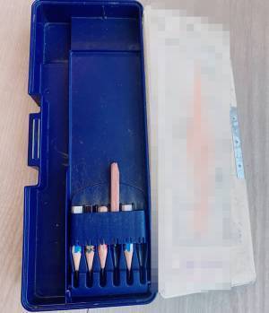 小学生のトレンドなの？　筆箱の中身を見た母は「なぜ」