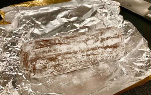 カルディで見つけた『サラミ』？　正体に「マジで似てる」「盛り上がっちゃう」