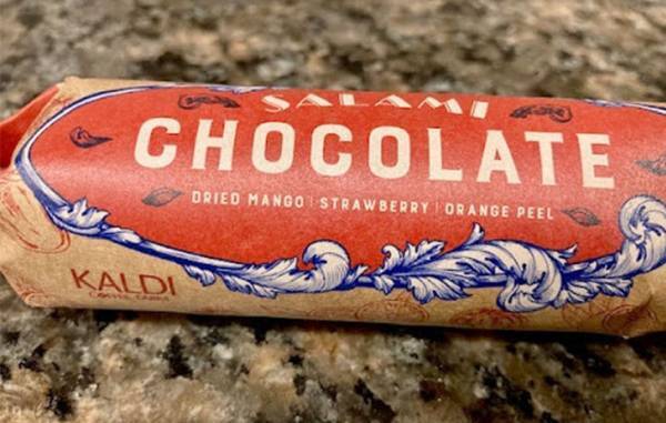 カルディで見つけた『サラミ』？　正体に「マジで似てる」「盛り上がっちゃう」