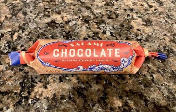 カルディで見つけた『サラミ』？　正体に「マジで似てる」「盛り上がっちゃう」