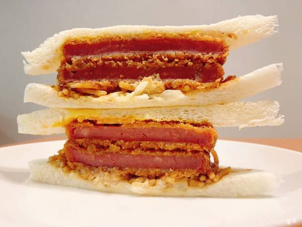 「とんでもない厚さ」　ローソンで『盛りすぎ』なアレを見つけて？