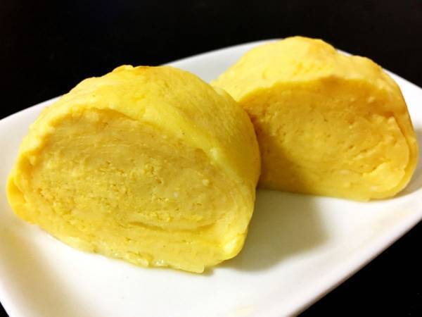 お弁当にぴったりの「卵焼き」の作り方をマスター！　冷めてもふっくら食感に仕上げるコツとは