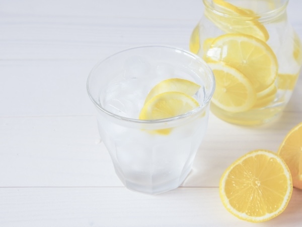 水にさらすよりも効果的！　企業が教えるタマネギの辛味抜き方法に「すごく便利」