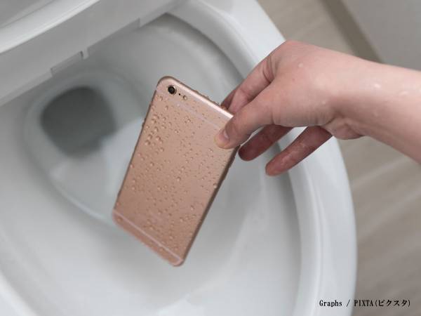 Apple社「ダメです」　スマホが濡れた時の対処法に「えっ」「やっちまった」