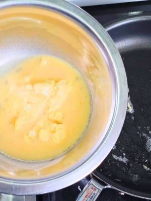 オムレツをふわふわにするには？　方法に「やってみたい」「上品な仕上がり」