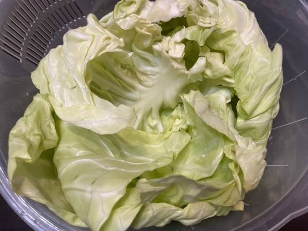 キャベツの千切りにはコツがある？　キッコーマン推奨の切り方を実践してみた
