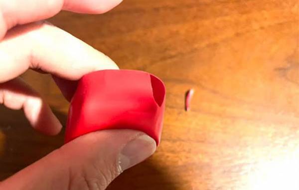 ストレートの蛇口、使いにくくない？　一瞬でホースみたいにする裏技に「シンクの縁まで水が届く」