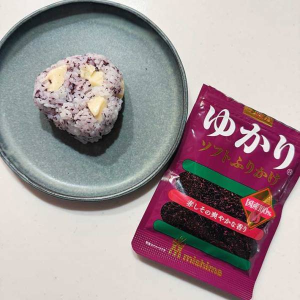 『ゆかり』との組み合わせが神　ネットで話題の『おにぎり』とは　「コレ大好き」「知らなかった」