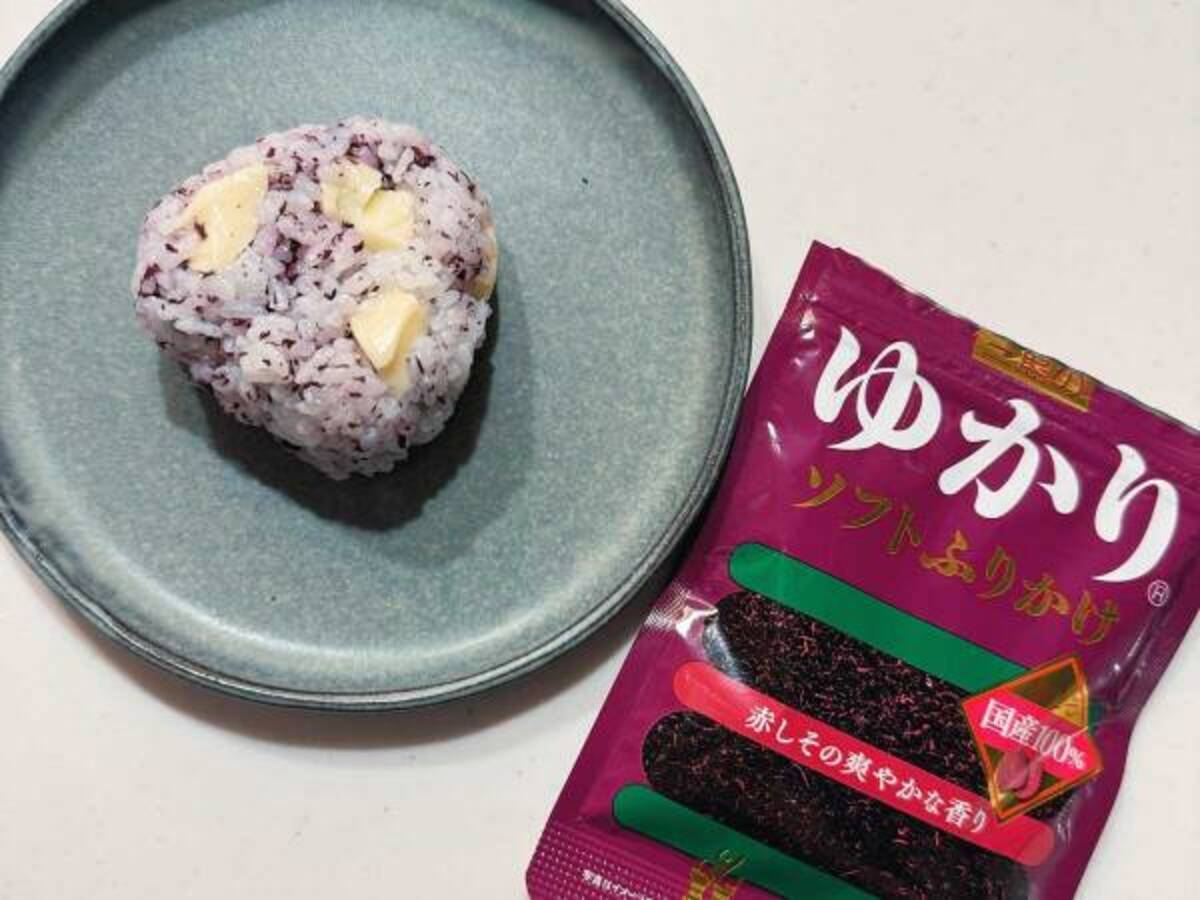 ゆかり』との組み合わせが神 ネットで話題の『おにぎり』とは 「コレ 
