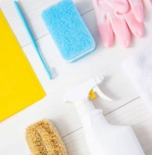 シャワーヘッドの掃除、月何回がベスト？　TOTOの回答に「初耳」「意外に汚れてた」