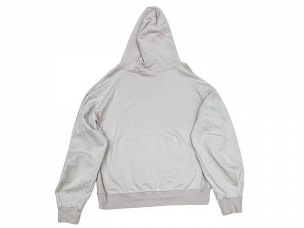 ぐるぐる丸めてない？　NIKEが教えるパーカーの正しい畳み方を実践してみた