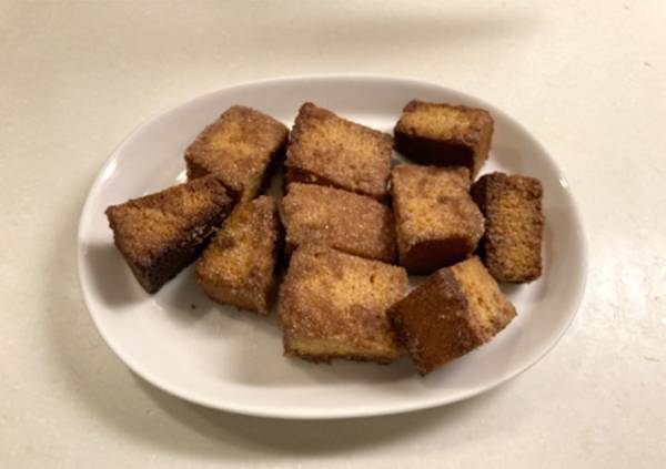 無印の『不揃いバウム』がアレに変身！　「思いつかなかった」「別の菓子だ」