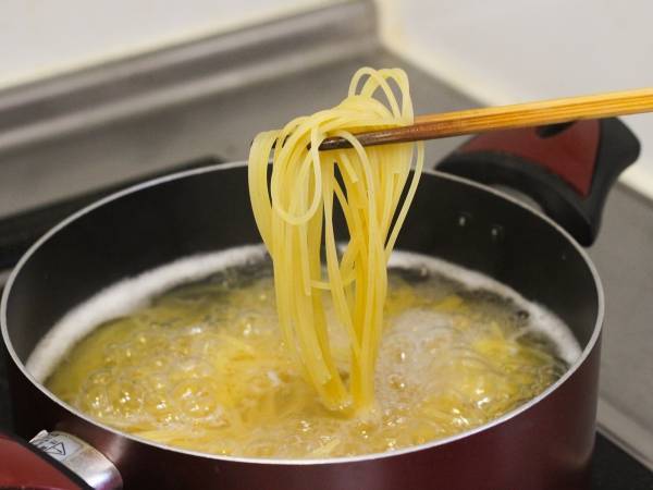パスタのゆで塩、ベストな量は？　日清製粉の情報に「初めて知った」「意識してみる」