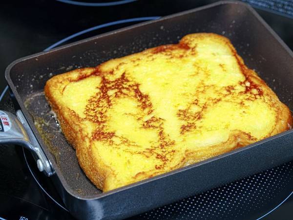 シンプルな工程なのに一味違う！　ポッカサッポロが教える「コーンポタージュフレンチトースト」の作り方