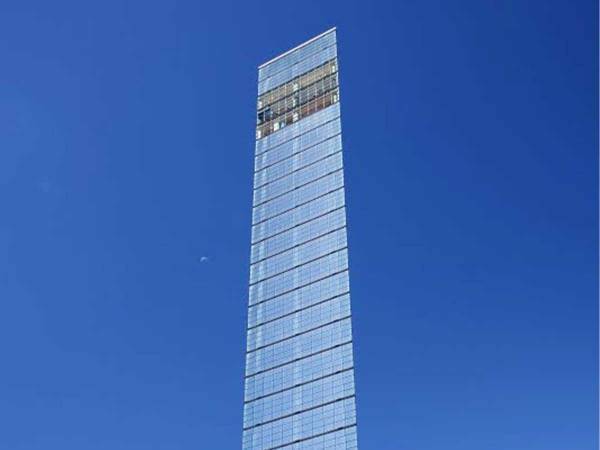 「ペラッペラの定規にしか見えない」　千葉に建つタワーが二度見必至