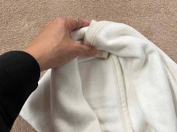 ボロボロ毛布とバスタオル、捨てないで！　意外な活用法に「超ラクになった」