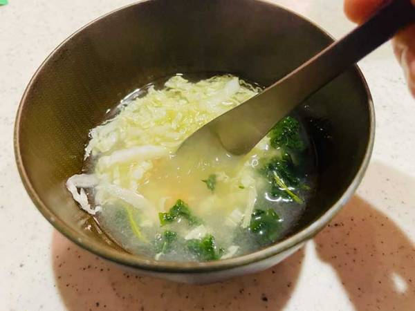 １人分の味噌汁作り、面倒じゃない？　鍋不要のレシピに「ズボラ人注目！」