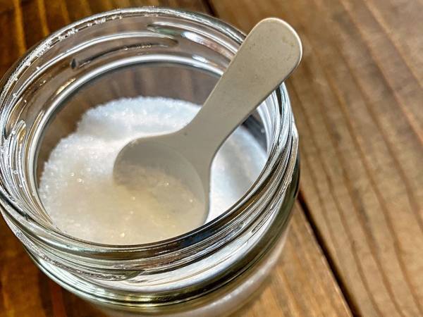 砂糖の冷蔵保存、NGって本当？　サラサラの状態をキープするための方法に「知りませんでした」