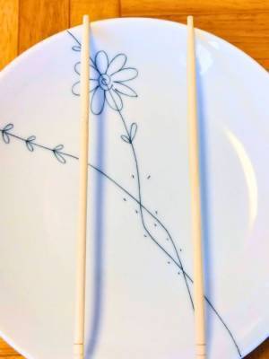 レンチンしても底が湿らない！　意外なアイテムを使った食パン温め術が「ナイスアイディア」