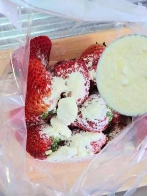 イチゴをおいしく冷凍するには？　裏技に「そんな手が」「初めて知った」