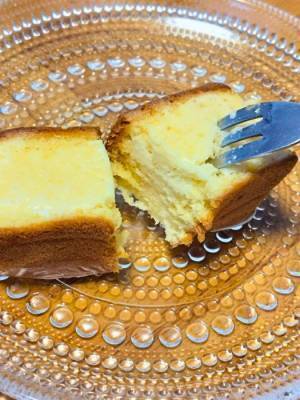 カステラを冷凍すると新感覚アイスに？　誰でもできるアレンジに「めっちゃ気になる」「すっご」