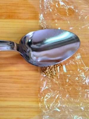 『すりごま』がいとも簡単に！　すり鉢もすり棒も不要の方法に「有益」「確かにいい」