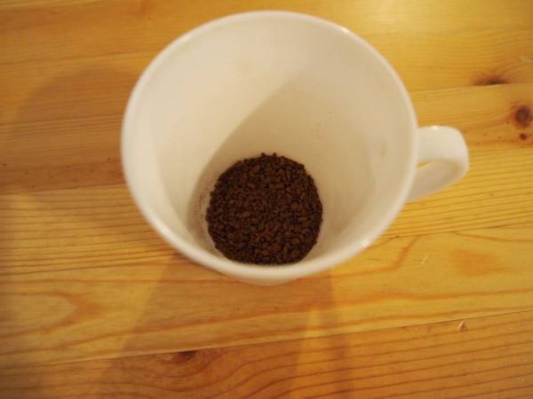 レギュラーコーヒーとインスタントコーヒー、違いは何？　知識に「そうだったのか」「理解しました」