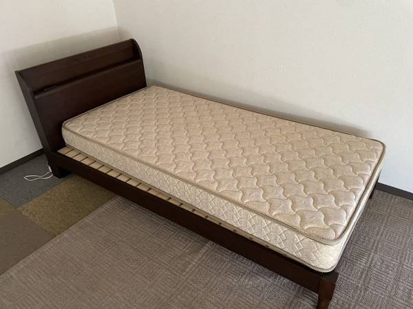 ベッドと布団、どっちがいい？　情報に「そうだったのか」「参考にします」