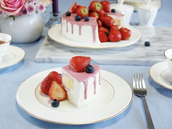 「フォークですくう」のはNGだった！？　ケーキを食べる時の正しいマナーに「びっくり」