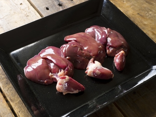 ハツとレバーの正しい下処理方法って知ってる？　企業が教える方法に「これならできそう」