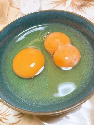 「なんでイレギュラーが起きんねん」　割れた卵に「ワロタ」「ナイス」