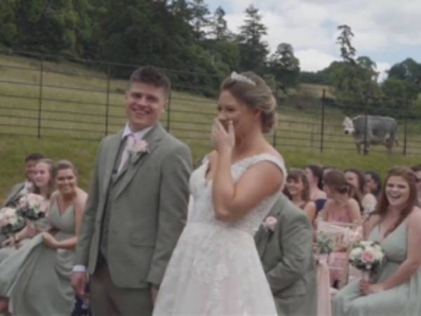 結婚式でまさかの「異議あり！」　声を上げた主に「完ぺきなタイミング」