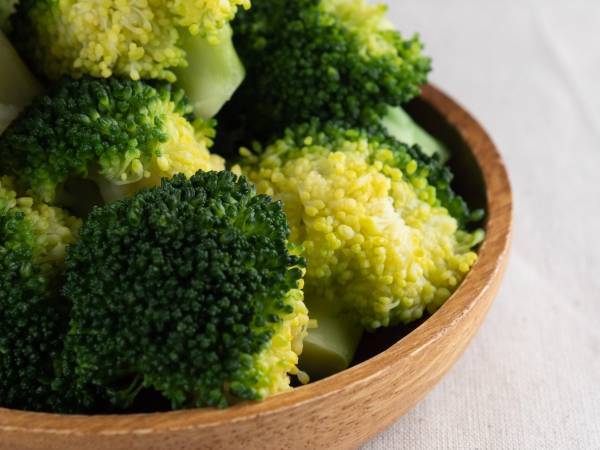 ブロッコリーの茎の活用術って知ってる？　切り方から保存まで完全ガイド！