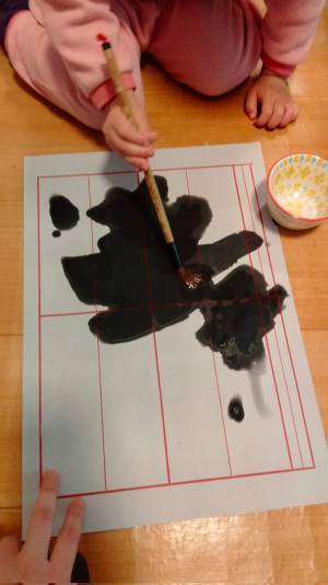 ５歳娘が習字の練習　使っていた紙の正体に「まじか！」「こんなのがあるの！？」