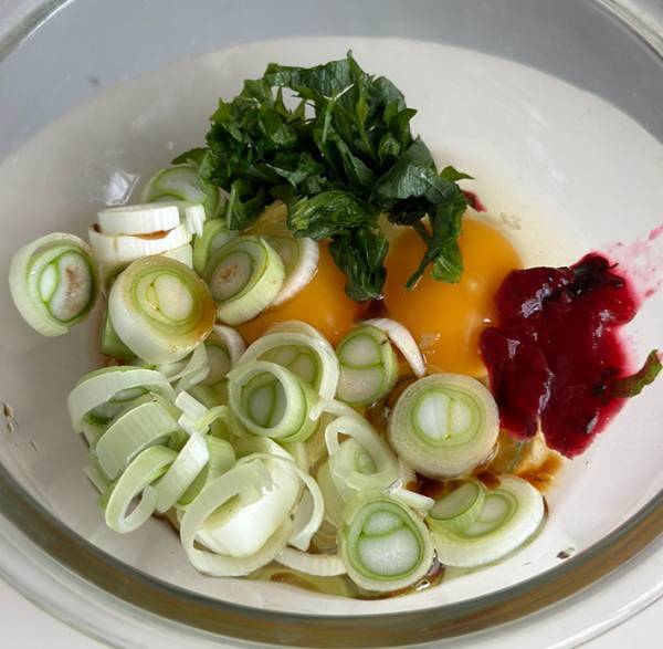 納豆と卵で作るお手軽な一品！　あまりのおいしさに「まじでぶっ飛ぶ」