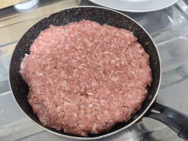 自炊で作った『アホみたいな料理』　完成写真に「これは優勝」「俺もやる！」