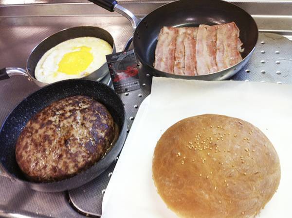 「目がバグったかと思った」　男性が自炊したモノに二度見する